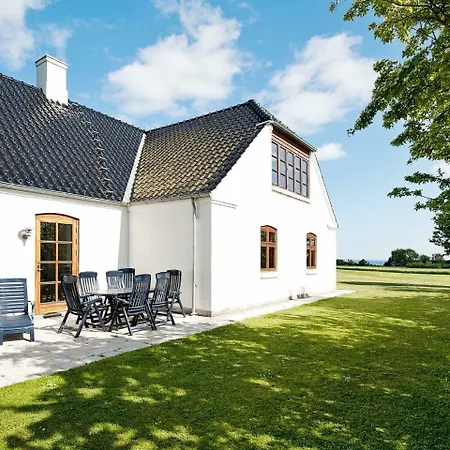 Apartment Holiday Sverrigsvej